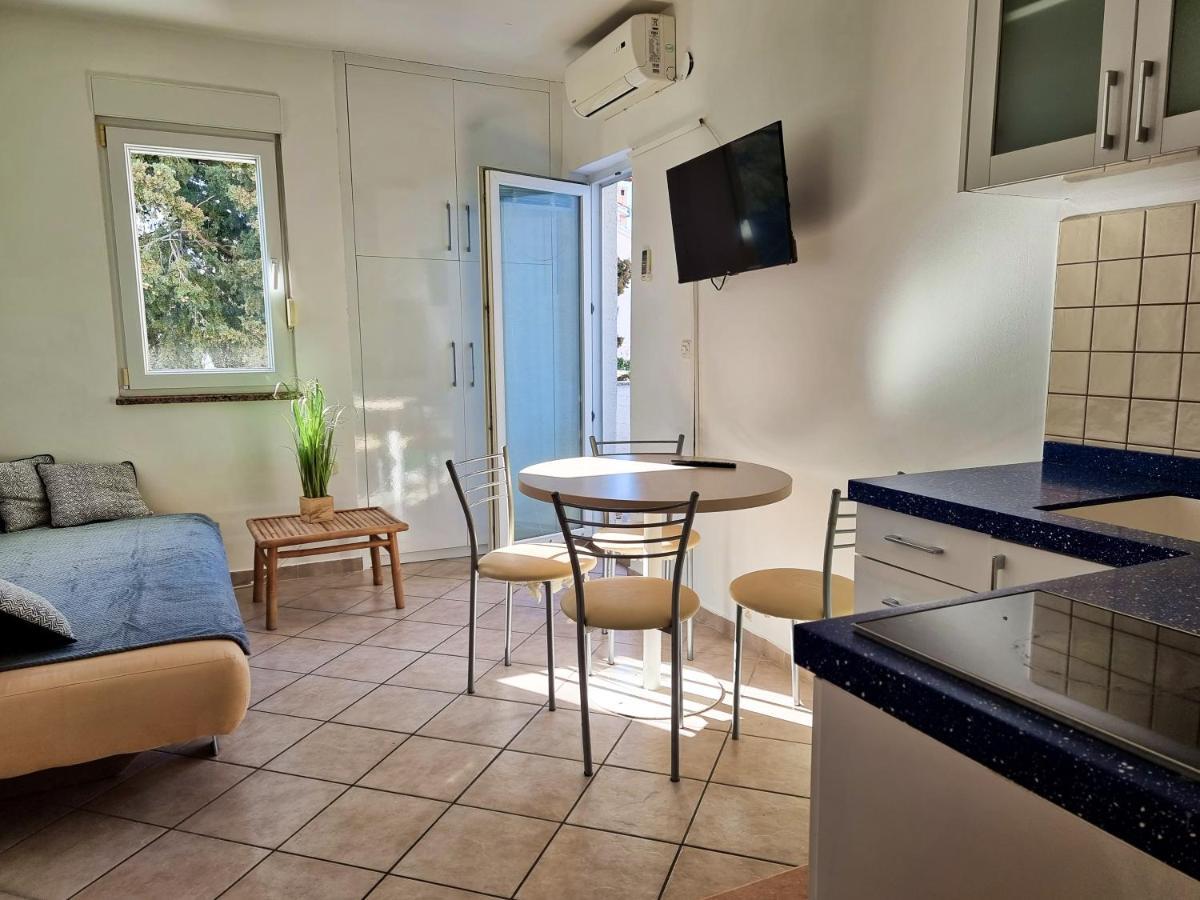 Apartment Aqua Near The City Beach Novalja Dış mekan fotoğraf