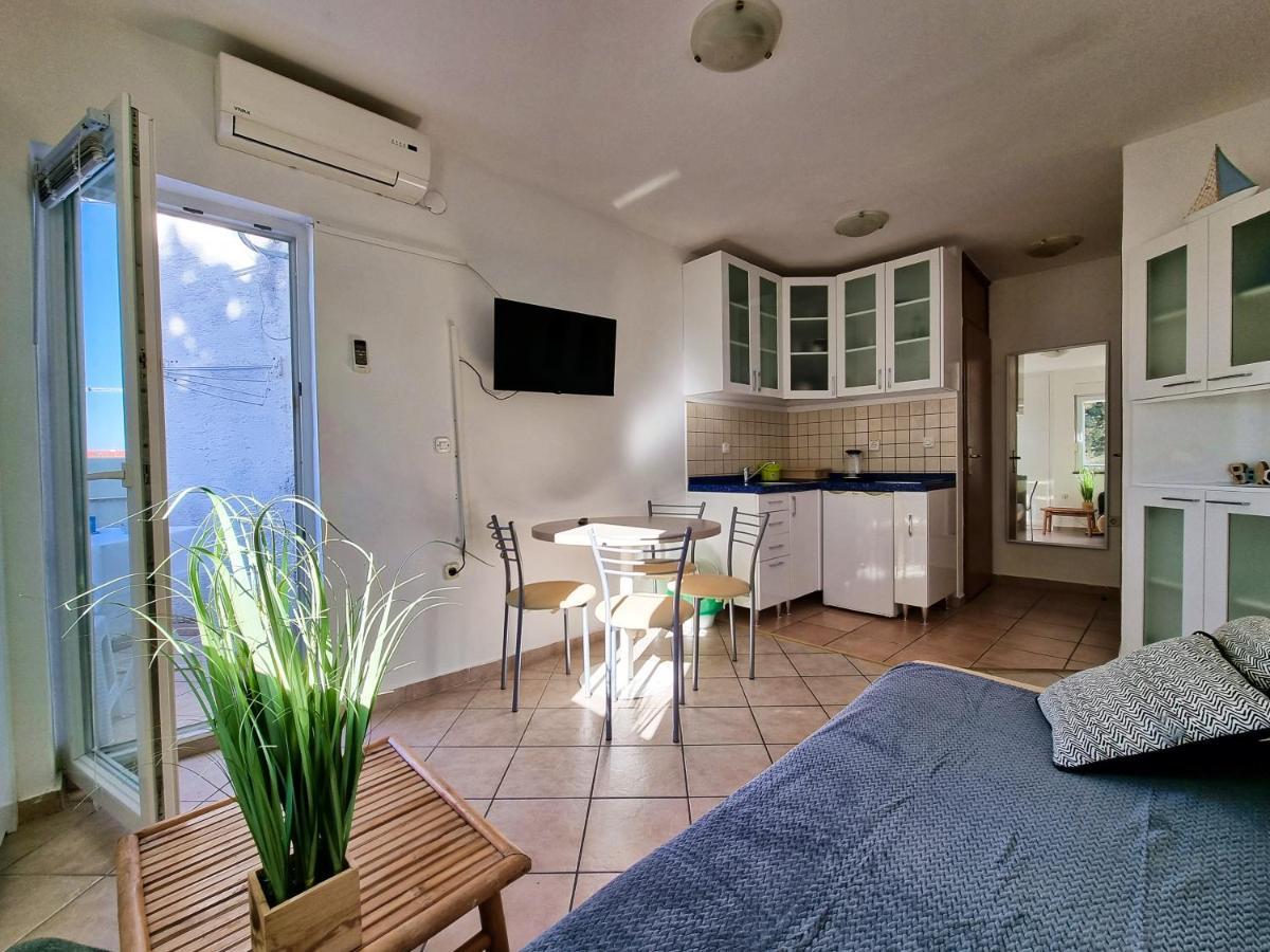 Apartment Aqua Near The City Beach Novalja Dış mekan fotoğraf